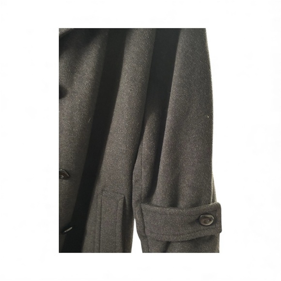 Sophisticated Black Trench Coat for Women - Picture 4 of 6